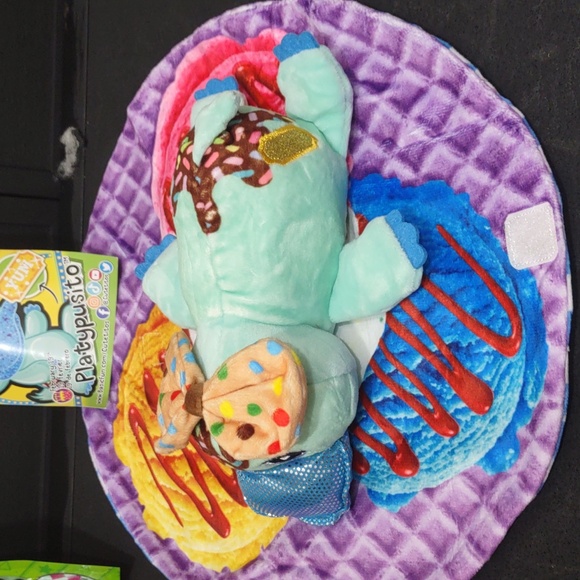 SLIGHTLY USED CUTETITOS CARNIVALITOS SCENTED PLUSH (CHOCOLITE)(PLATYPUSITO) - Picture 5 of 11